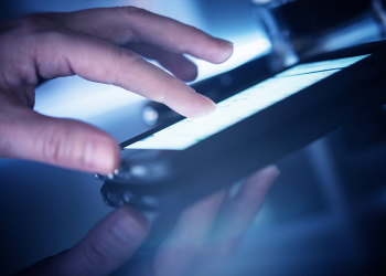 IoT & Mobile apps Making IoT Simpler