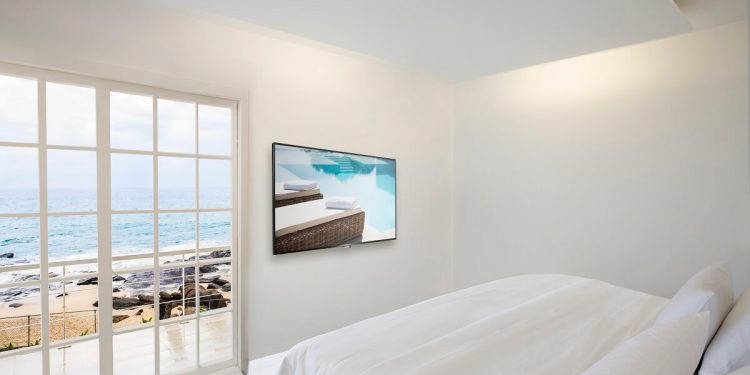 Hospitality MediaSuite Room with A View